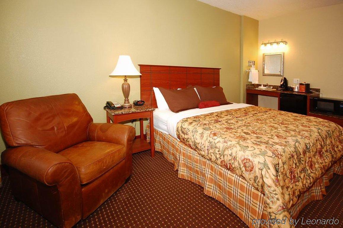 Western Oklahoma 3*