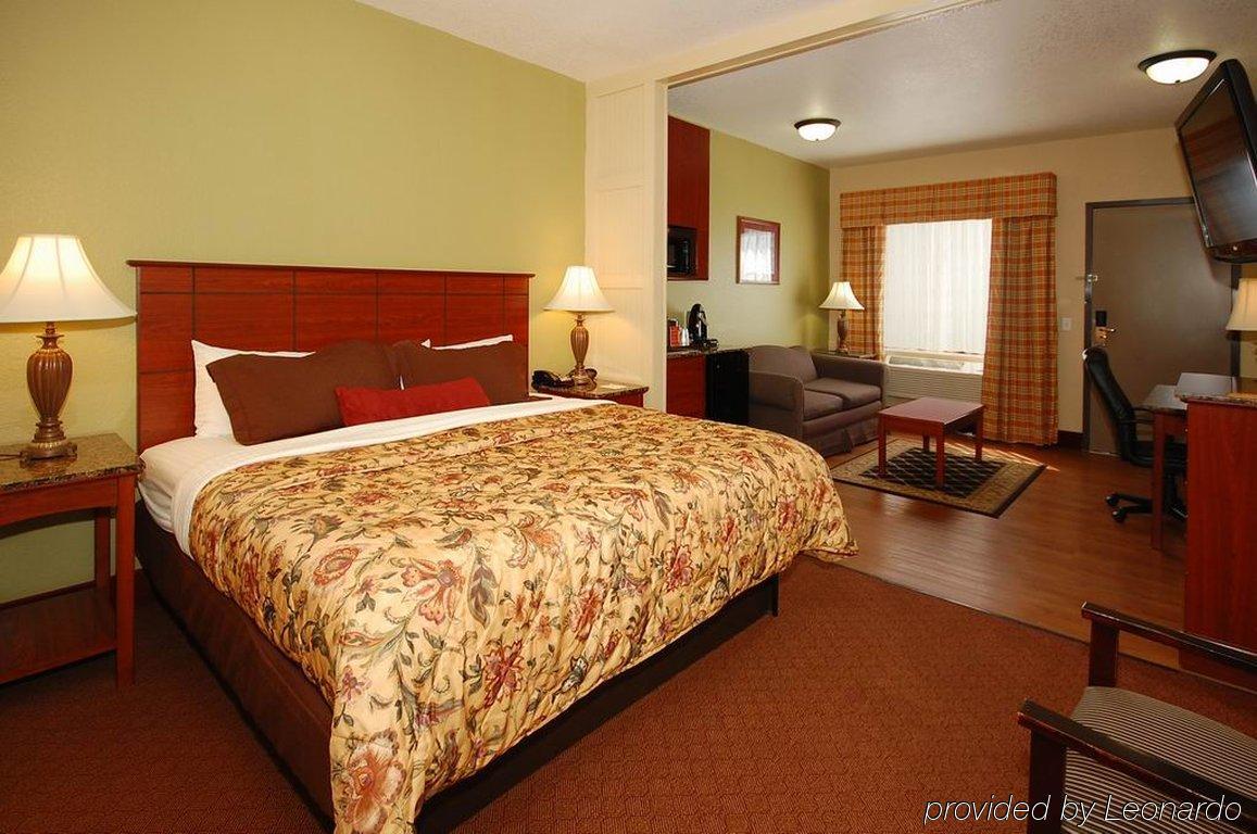 Western Oklahoma Hotel 3*